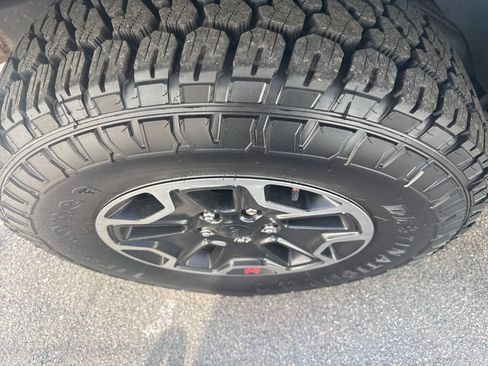 Used 2014 Jeep Wrangler Unlimited Rubicon AWD/4WD image 32