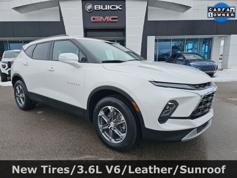 Used 2023 Chevrolet Blazer LT image 1