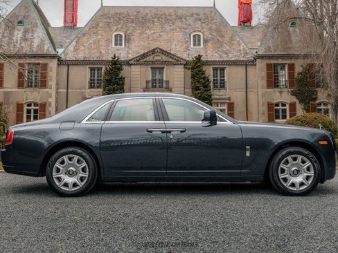 Used 2011 Rolls-Royce Ghost RWD image 9