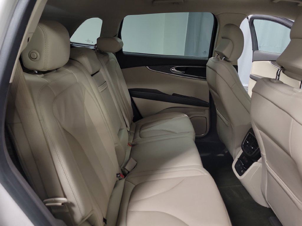 Used 2019 Lincoln Nautilus Select AWD/4WD image 29