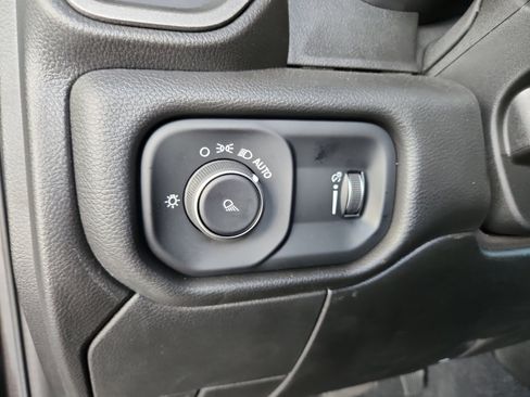 New 2024 RAM 2500 Tradesman w/ Chrome Appearance Group image 31