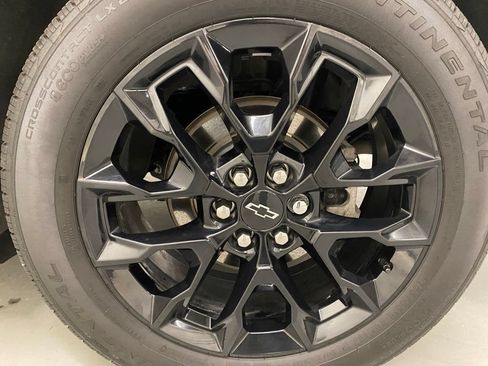 Used 2024 Chevrolet Traverse LT w/ Midnight/Sport Edition AWD/4WD image 26