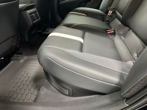 Used 2026 Toyota Camry Hybrid FWD image 45