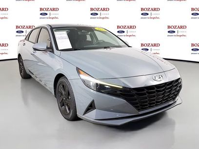 Used 2023 Hyundai Elantra SEL w/ Cargo Package