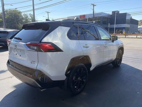 Used 2025 Toyota RAV4 XSE w/ Advanced Technology Package AWD/4WD image 8