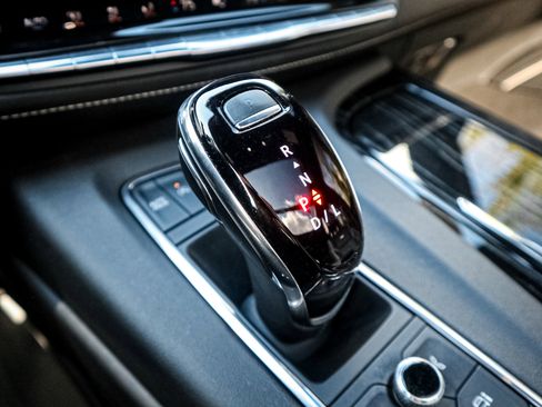 Used 2023 Cadillac Escalade ESV Sport w/ Touring Package image 26