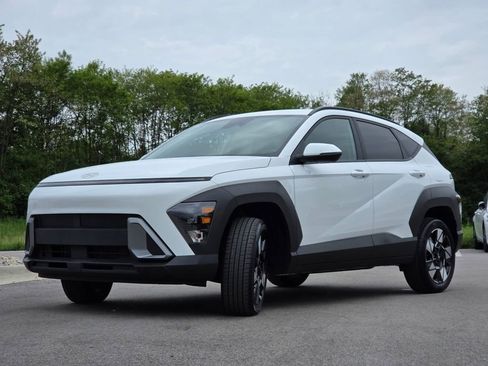 Used 2024 Hyundai Kona SEL w/ Convenience Package AWD/4WD image 4