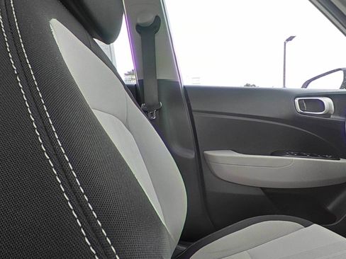 Certified 2023 Hyundai Venue SEL FWD image 33