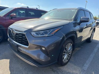 Used 2022 Toyota Highlander Platinum