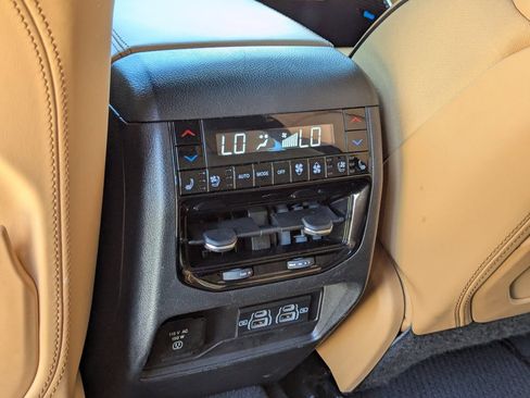 Used 2024 Jeep Grand Cherokee L Summit AWD/4WD image 21