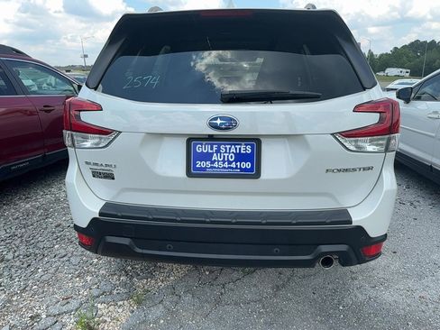 Used 2023 Subaru Forester Limited image 4