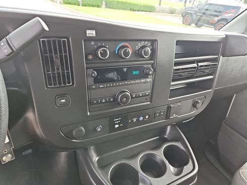 Used 2023 Chevrolet Express 3500 LT w/ LT Preferred Equipment Group RWD image 11