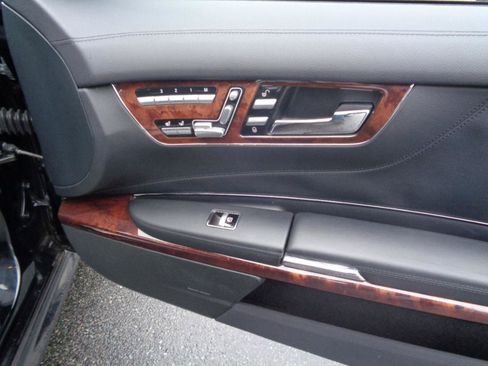 Used 2013 Mercedes-Benz CL 63 AMG image 13