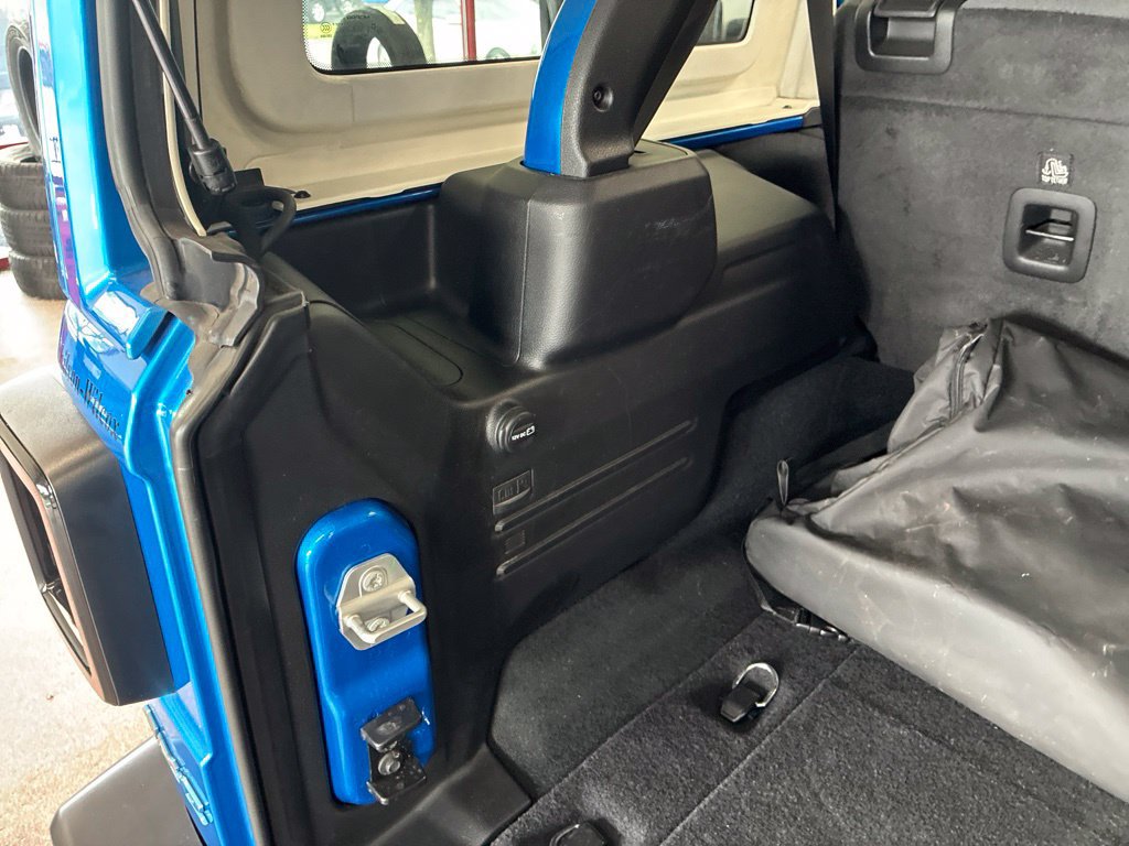 Certified 2024 Jeep Wrangler Unlimited AWD/4WD image 27