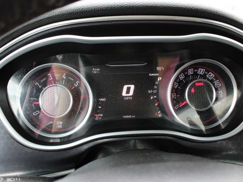 Used 2016 Dodge Challenger R/T Scat Pack w/ Leather Interior Group RWD image 9