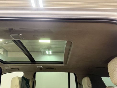 Used 2021 Cadillac Escalade ESV Sport Platinum image 10