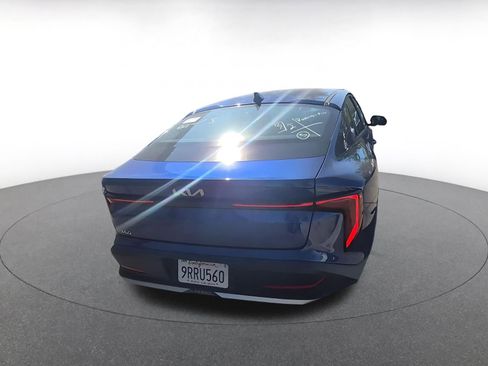 Used 2025 Kia K4 LXS image 7