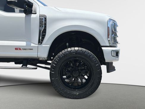 Used 2024 Ford F250 Platinum AWD/4WD image 21