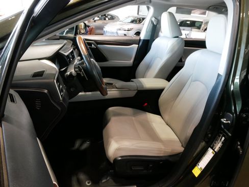 Certified 2022 Lexus RX 350 FWD w/ Premium Package image 2