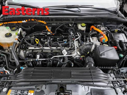 Used 2022 Ford Escape SE image 7