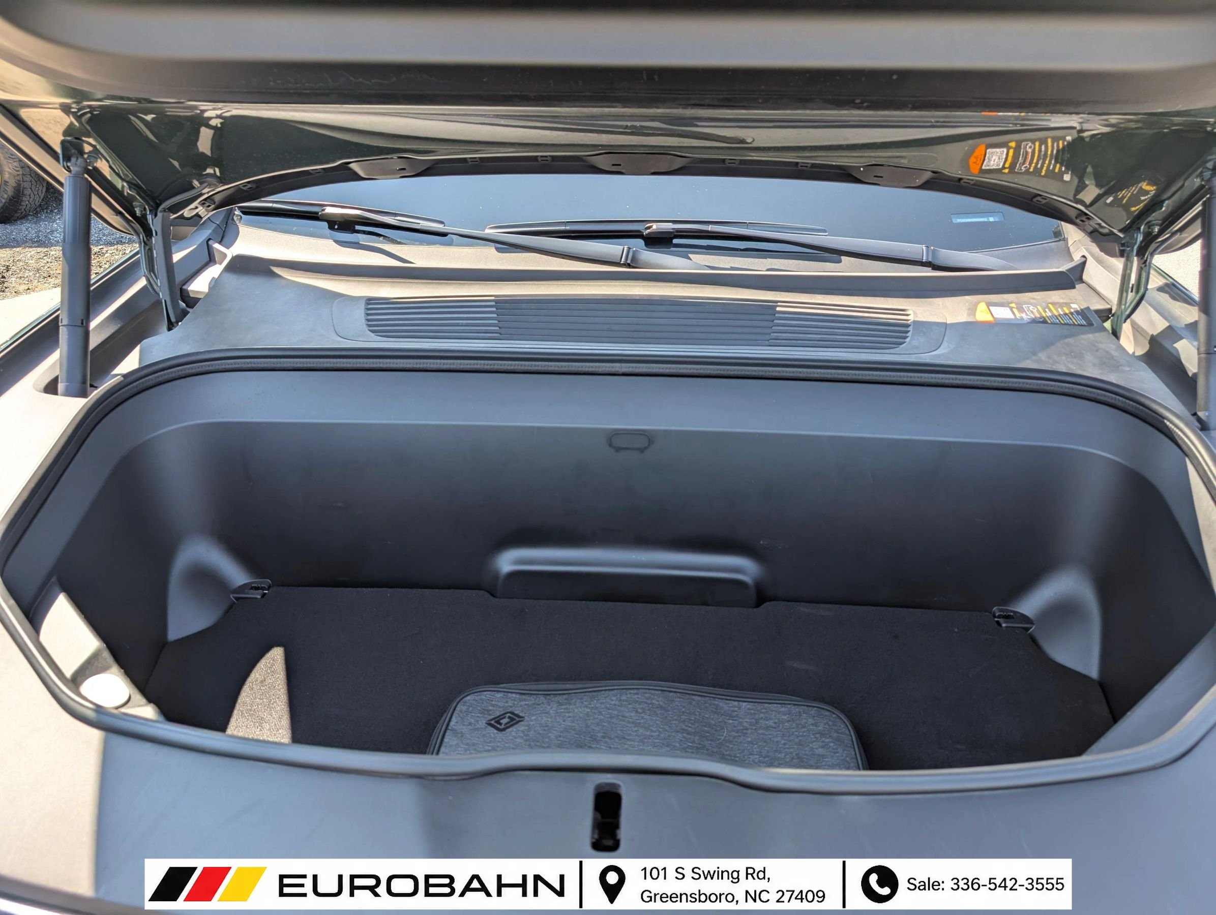 Used 2024 Rivian R1S Adventure Quad AWD/4WD image 38