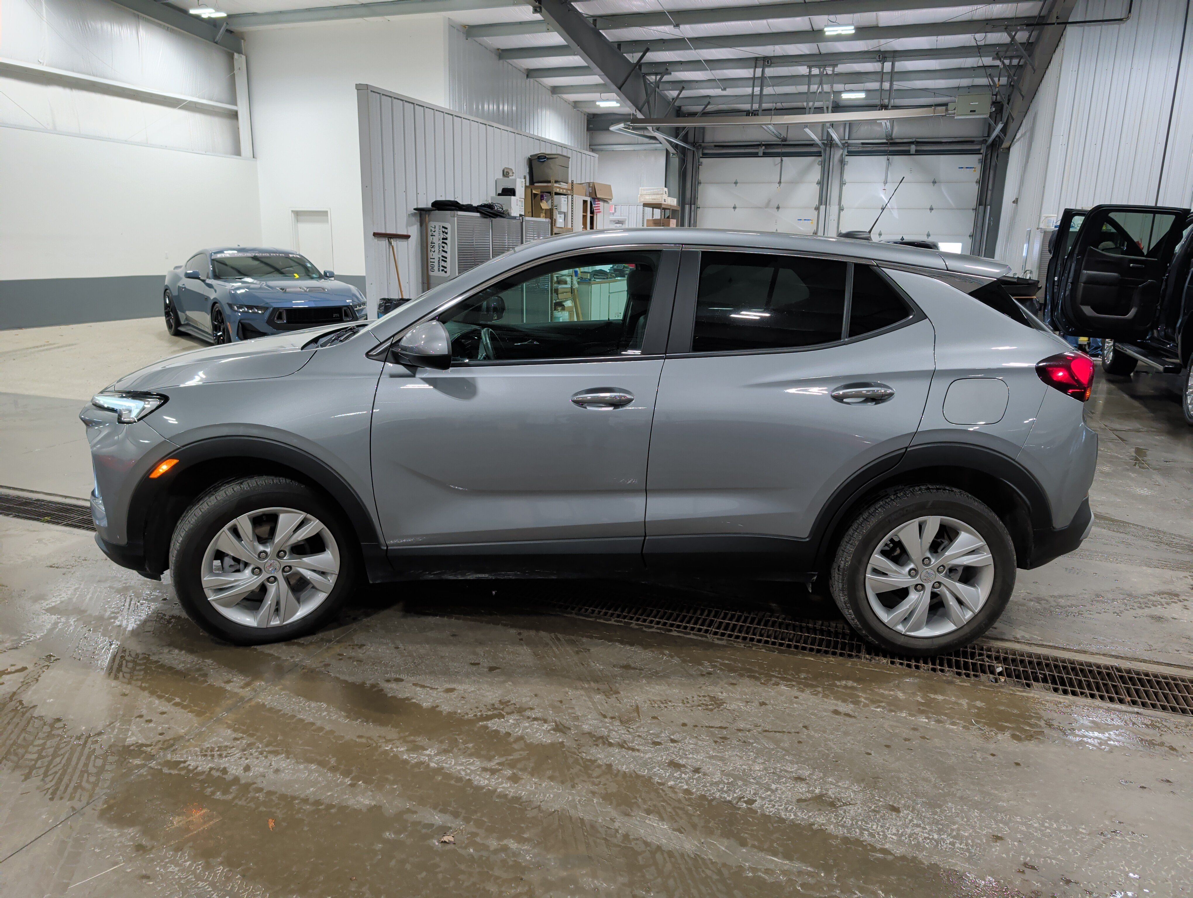 Used 2024 Buick Encore GX Preferred AWD/4WD image 5