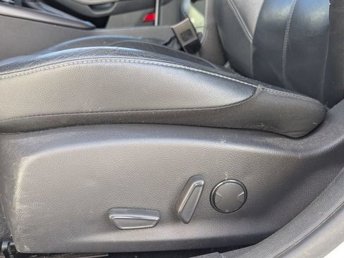 Used 2015 Ford Focus SE w/ Equipment Group 201A FWD image 25
