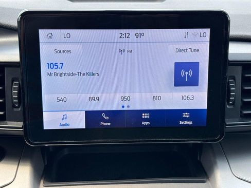 Used 2023 Ford Explorer XLT AWD/4WD image 23