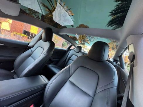 Used 2021 Tesla Model 3 Standard Range Plus RWD image 12
