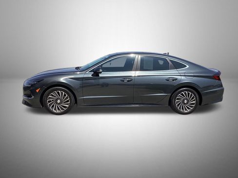Certified 2023 Hyundai Sonata Limited FWD image 2