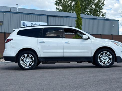 Used 2014 Chevrolet Traverse LT w/ All-Star Edition AWD/4WD image 3