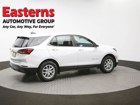 Used 2022 Chevrolet Equinox LT image 42