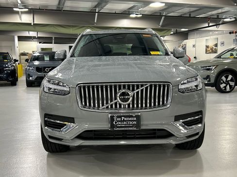 Certified 2024 Volvo XC90 T8 Ultimate w/ Protection Package Premier AWD/4WD image 6