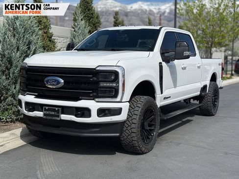 Used 2025 Ford F250 Platinum AWD/4WD image 3