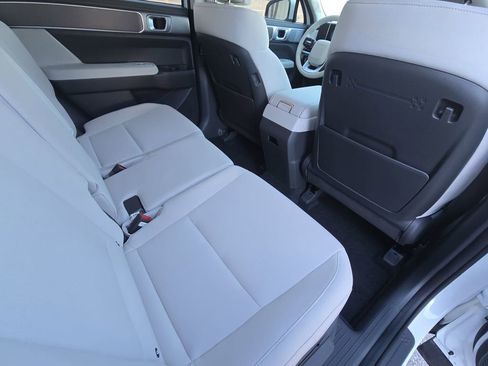 New 2026 Hyundai Santa Fe SE image 11