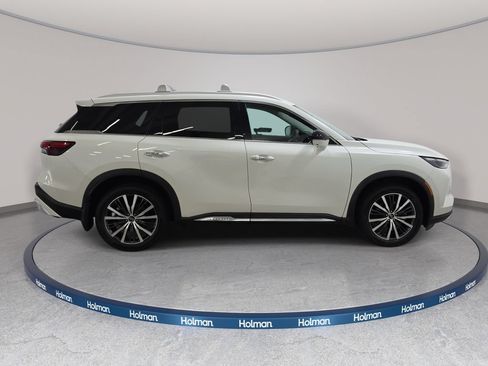 Certified 2022 INFINITI QX60 Sensory w/ Cargo Package AWD/4WD image 4