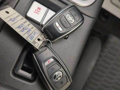 Used 2023 Toyota GR86 RWD image 38