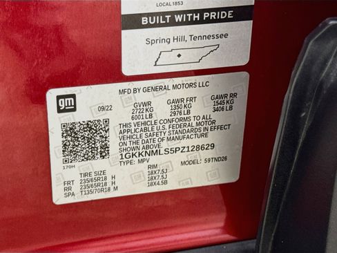 Used 2023 GMC Acadia SLT w/ Technology Package FWD image 37