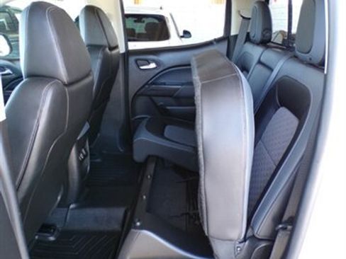 Used 2021 Chevrolet Colorado Z71 w/ Safety Package AWD/4WD image 21