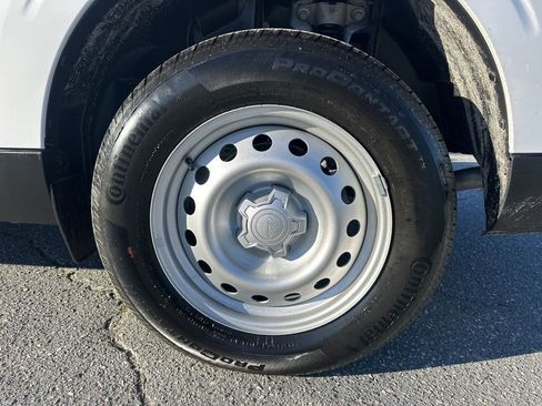 Used 2025 Ford Maverick XLT w/ Equipment Group 302A image 27