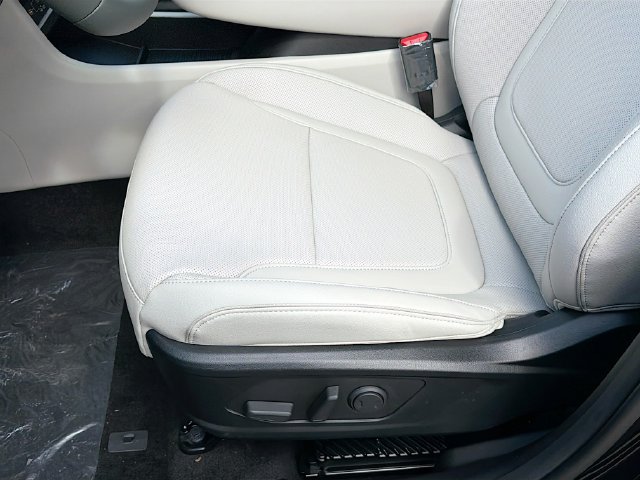 Certified 2026 Hyundai Tucson Limited FWD image 21