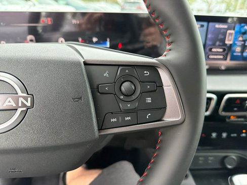 New 2026 Nissan Sentra SR w/ Floor Mat Package FWD image 21