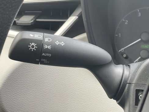 Used 2025 Toyota Corolla LE FWD image 25