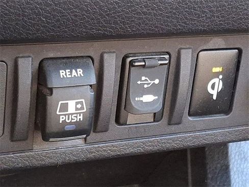 Certified 2018 Toyota Tacoma TRD Sport image 23