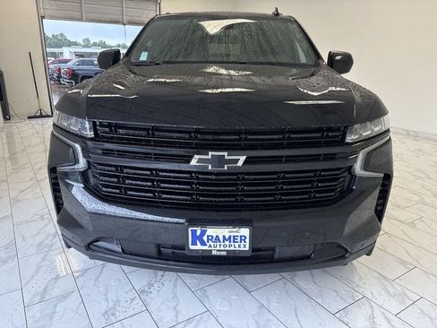 Used 2023 Chevrolet Suburban RST w/ Sport Performance Package AWD/4WD image 3