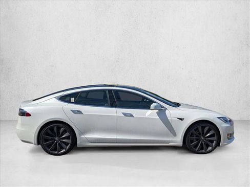 Used 2017 Tesla Model S 100D image 4