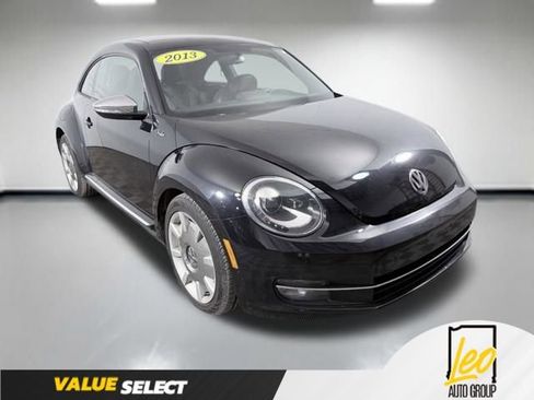 Used 2013 Volkswagen Beetle Turbo FWD image 2