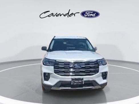 New 2025 Ford Explorer Active w/ Active Comfort Package image 3