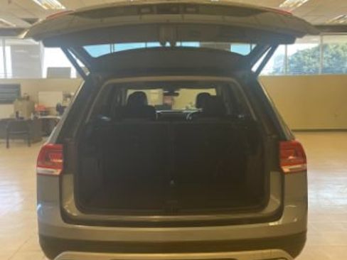 Used 2020 Volkswagen Atlas SE w/ Panoramic Sunroof Package FWD image 9