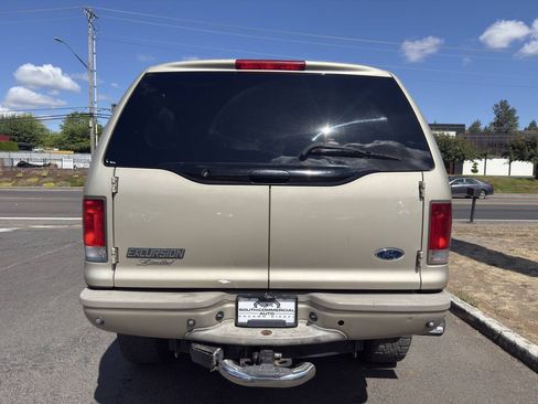 Used 2005 Ford Excursion Limited AWD/4WD image 11